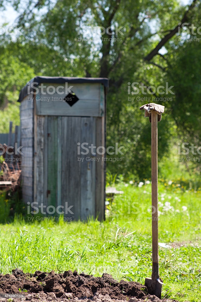 Новый СП для дачников изменил правила установки туалетов на участке